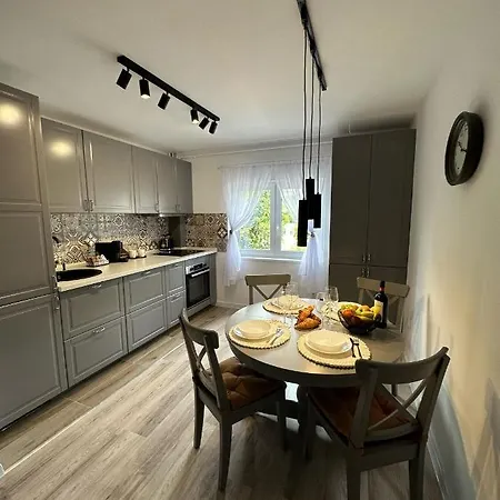 Apartament Civ *