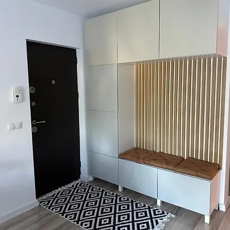 Civ Apartament