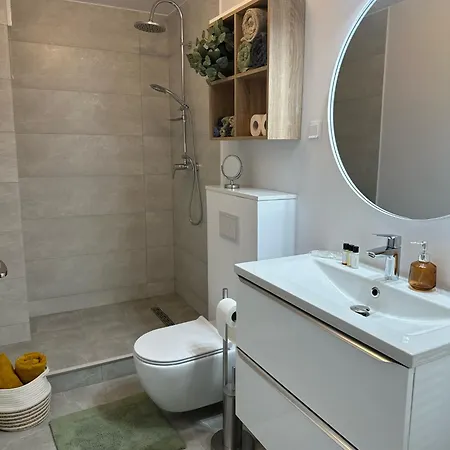 Civ Apartament *