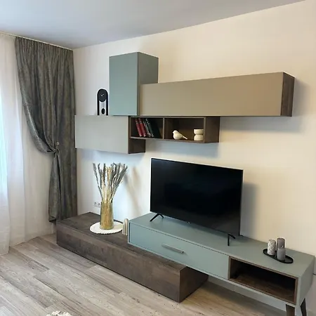 Apartament Civ *
