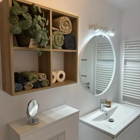 Apartament Civ *